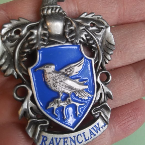 Ravenclaw Harry Potter Coat of Arms for Ravenclaw key fob WBEI - Picture 7 of 10